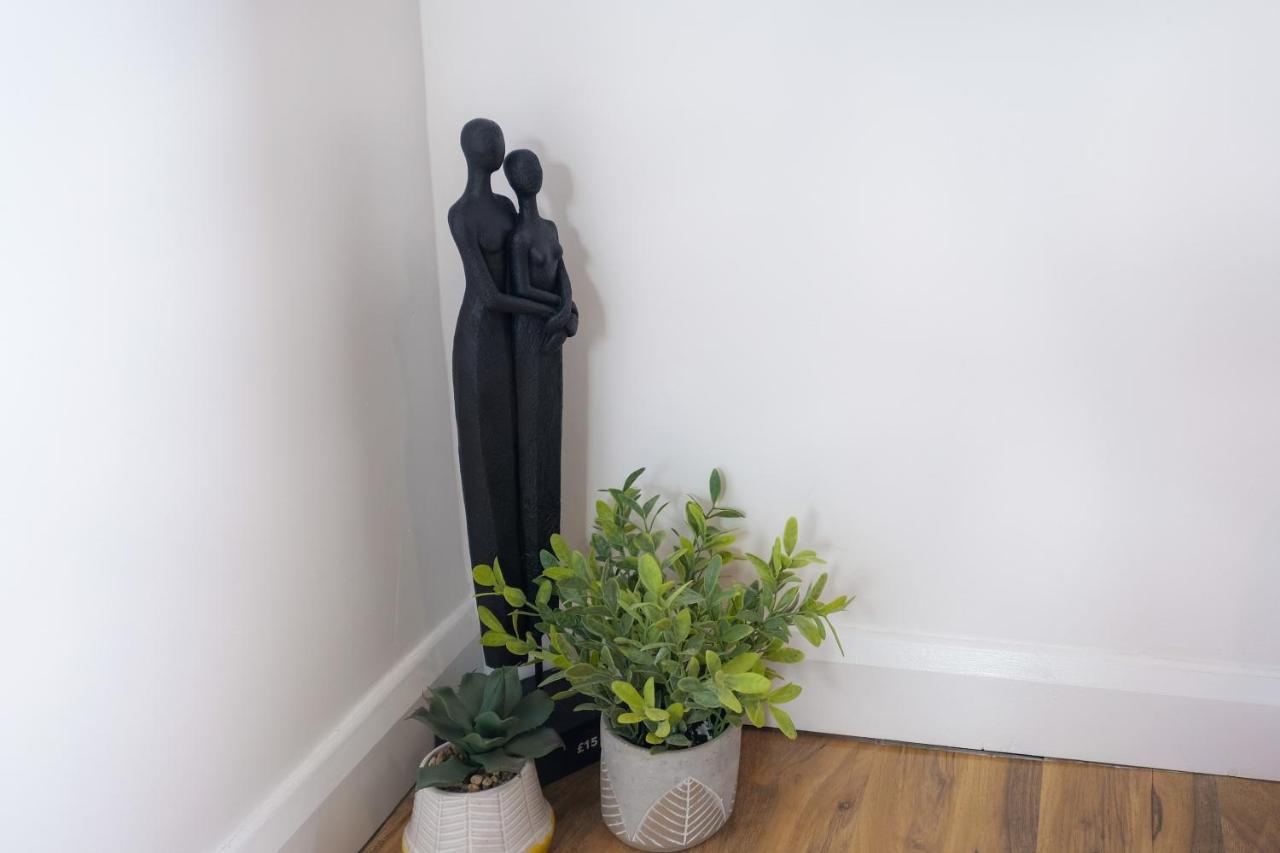 Fernbank Studios Sudbury Hill Harrow Self-Contained Studios With En-Suite Wembley Exterior photo